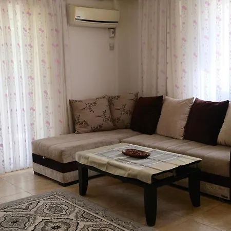 Lovely With Shared Pool Near Calis Beach In Φετιγιέ