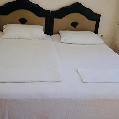 Διαμέρισμα Lovely With Shared Pool Near Calis Beach In
